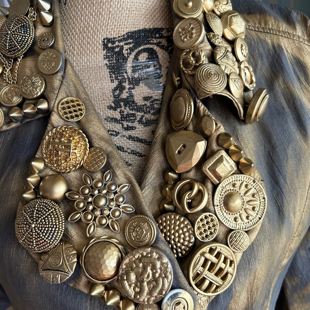 Unique Coat - image 3